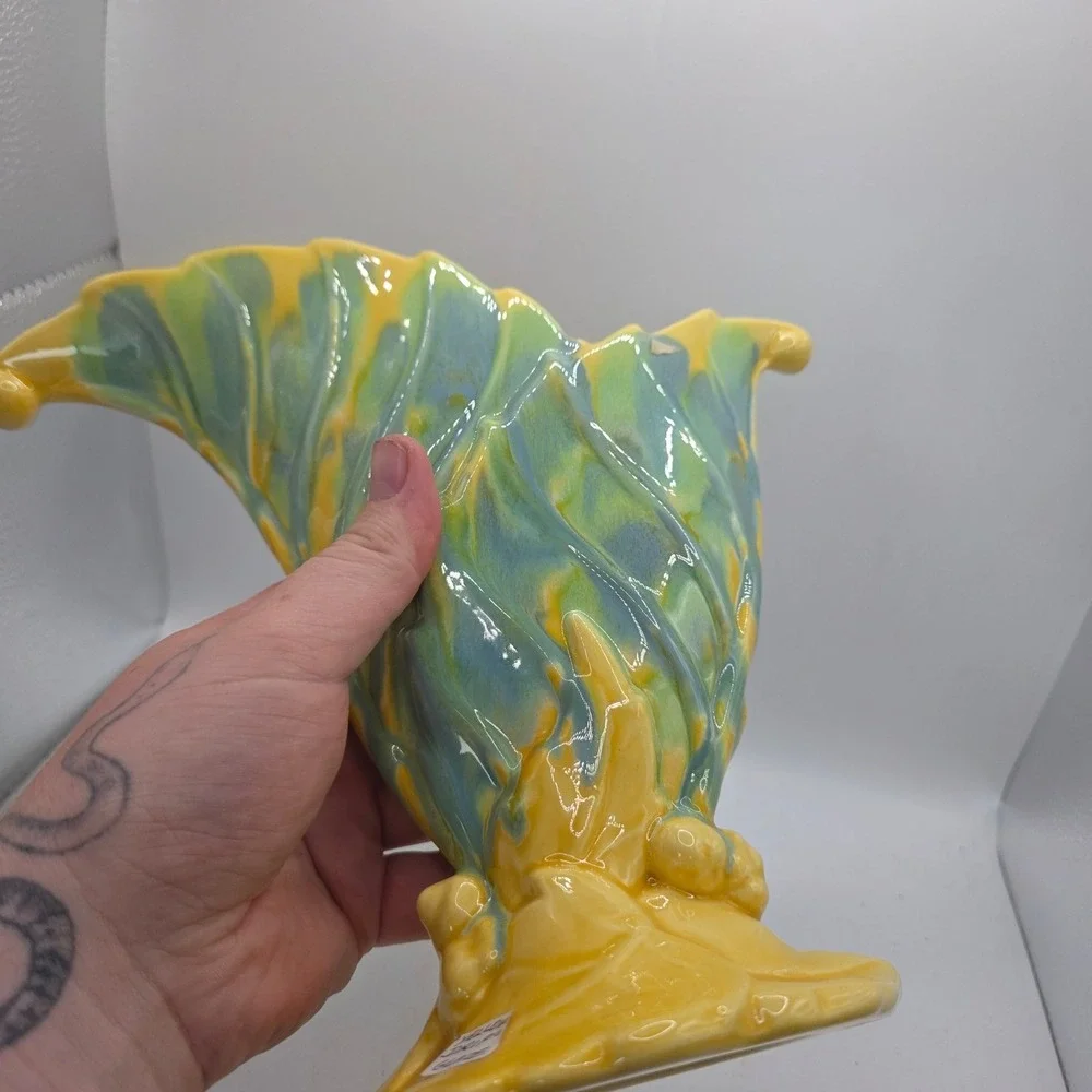 Vintage Royal Haeger Royal Hickman Yellow Drip Glaze Fan Leaf Vase 1940s USA